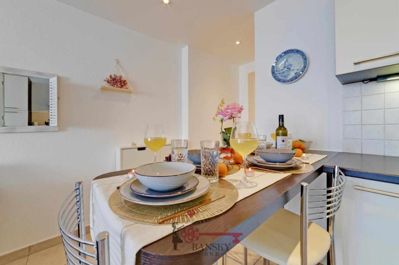 'cuore Di Rose' Parking - Welcome Set, Netflix, For 4 Persons -by Easylife Swiss अपार्टमेंट Lugano